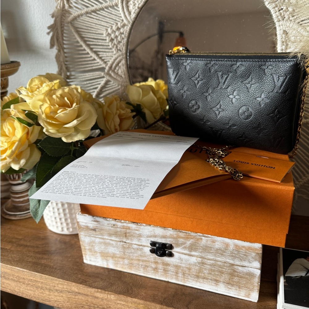 💥 SOLD💥 LOUIS VUITTON Monogram Empreinte Double Zip Pochette